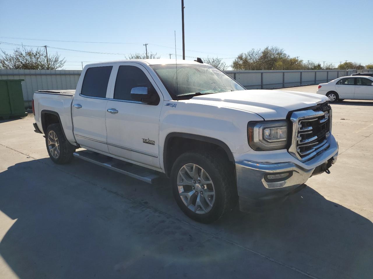 2018 GMC Sierra - Image 4