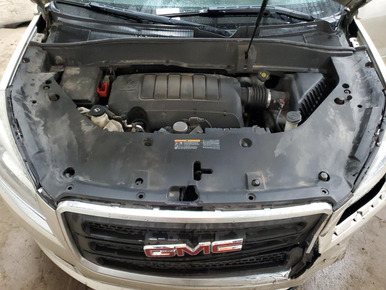 2016 GMC Acadia - Image 12