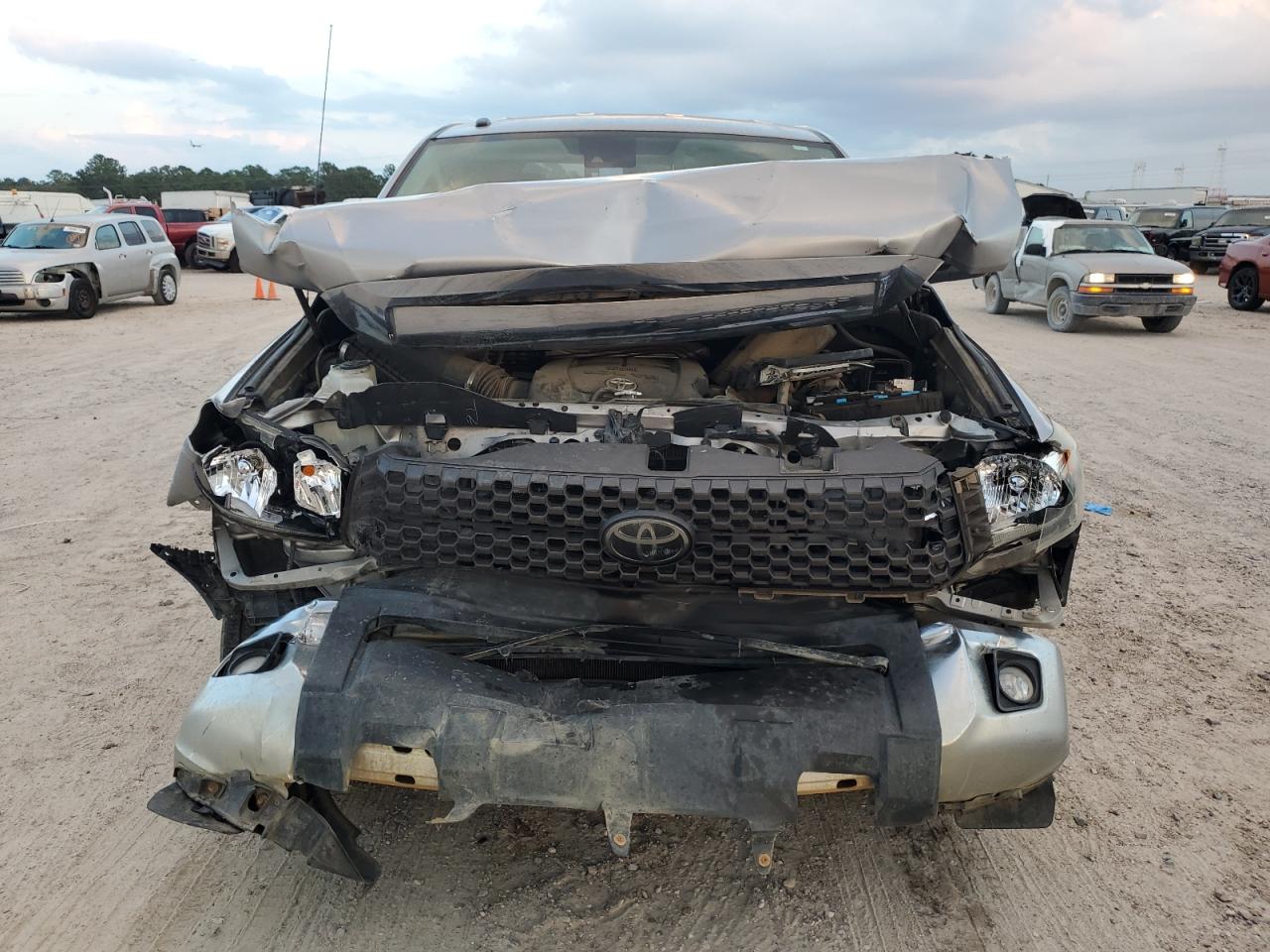 2019 Toyota Tundra - Image 5