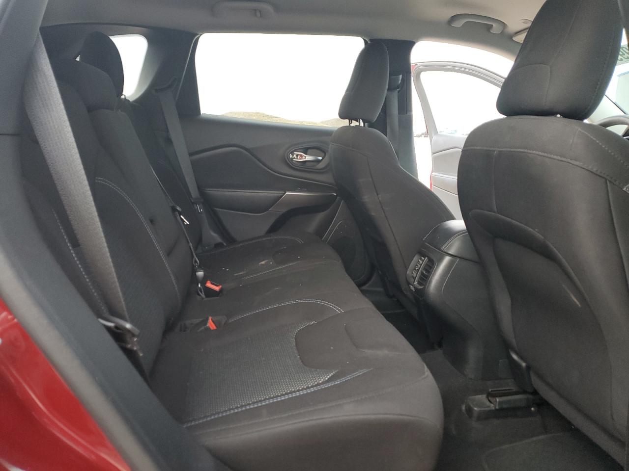 2020 Jeep Grand Cherokee - Image 10