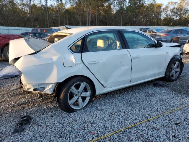  VOLKSWAGEN PASSAT 2015 White