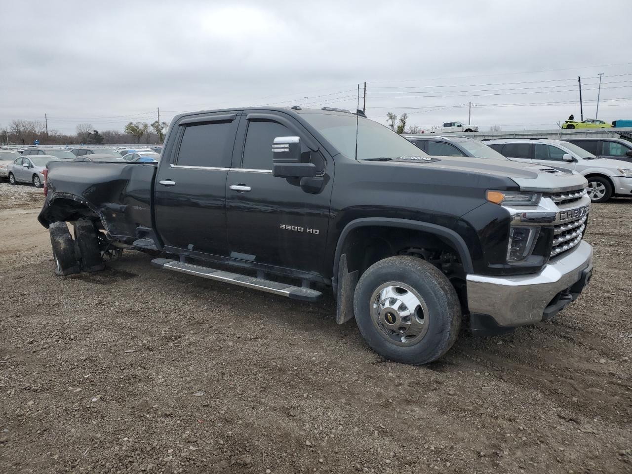 2022 Chevrolet Silverado - Image 4
