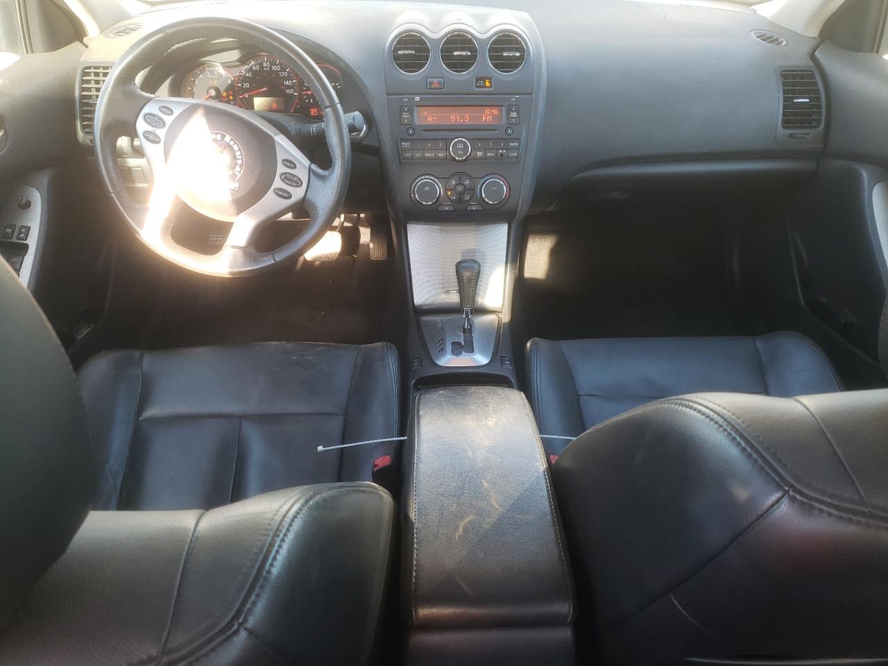 2009 Nissan Altima - Image 8