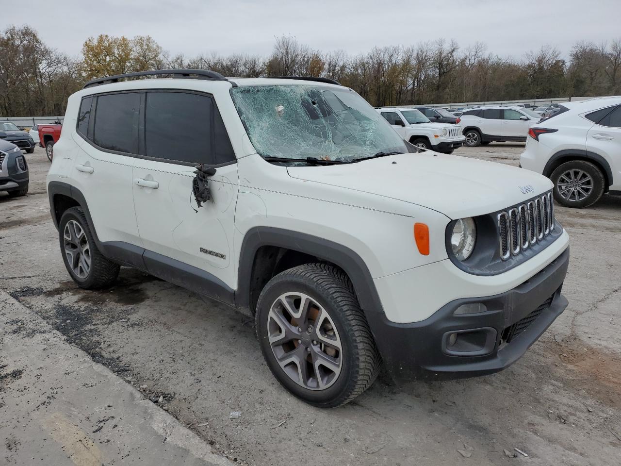 2016 Jeep Renegade - Image 4