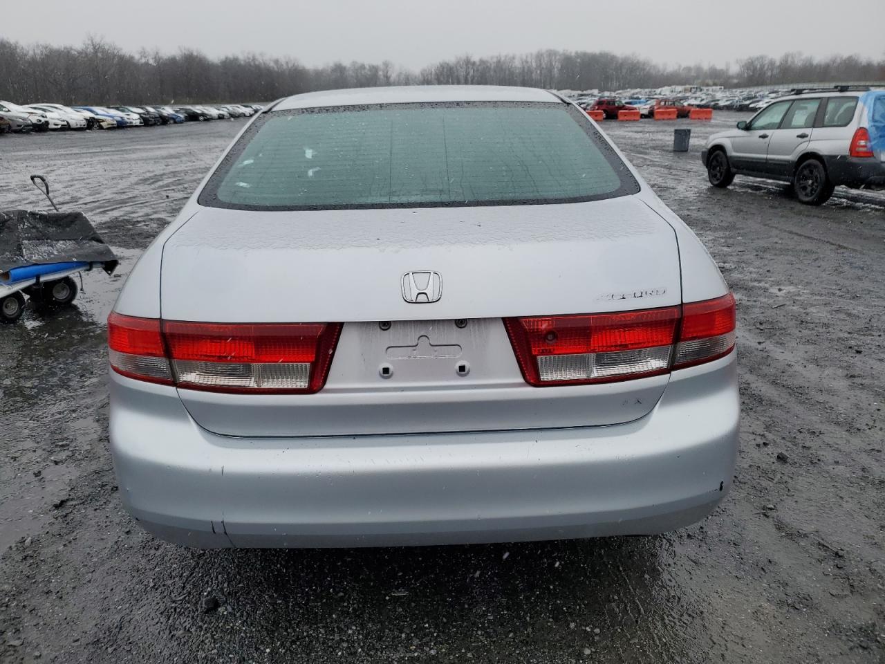 2004 Honda Accord - Image 6