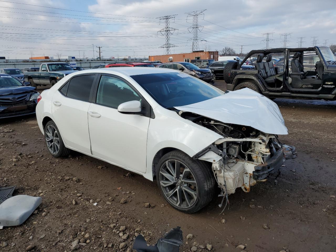 VIN 2T1BURHEXHC756423 2017 TOYOTA COROLLA no.4