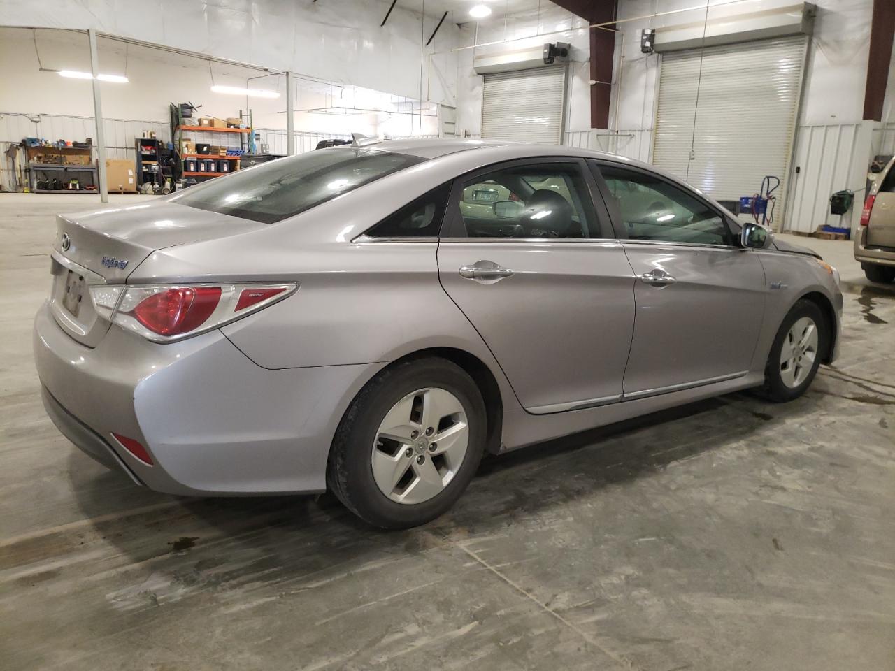 2012 Hyundai Sonata - Image 3
