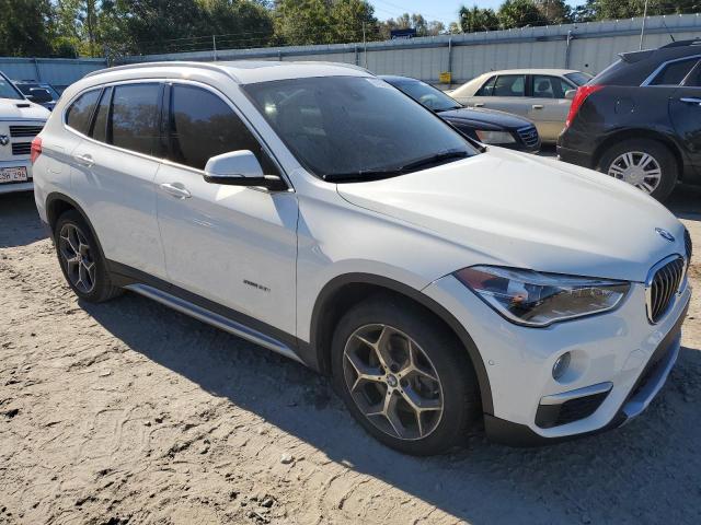  BMW X1 2017 Белы