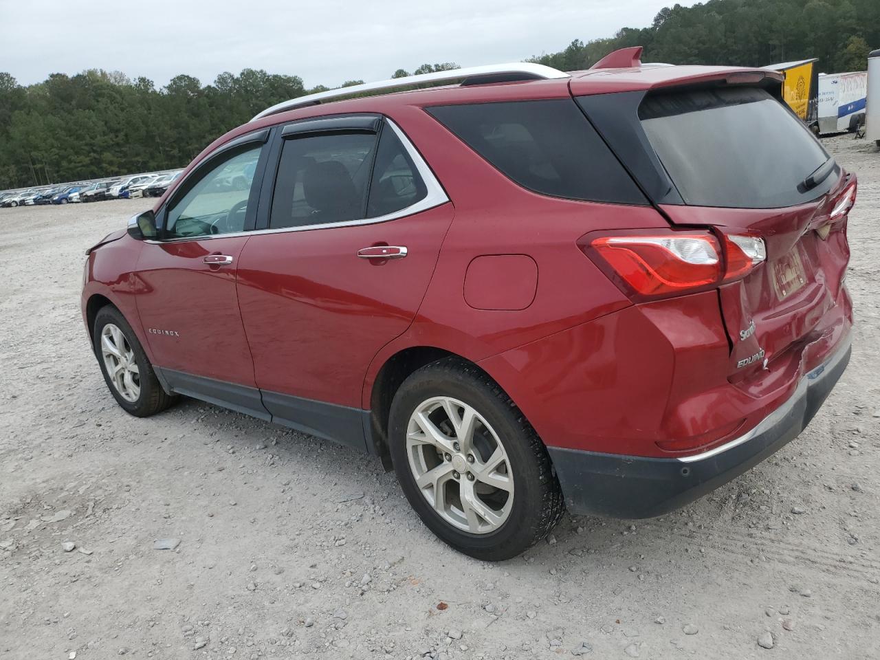 2018 Chevrolet Equinox - Image 2