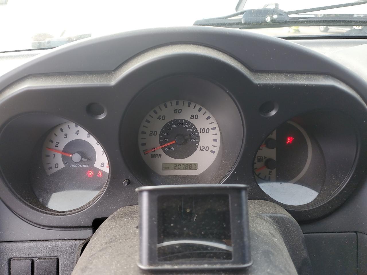 2004 Nissan Navara (Frontier) - Image 9