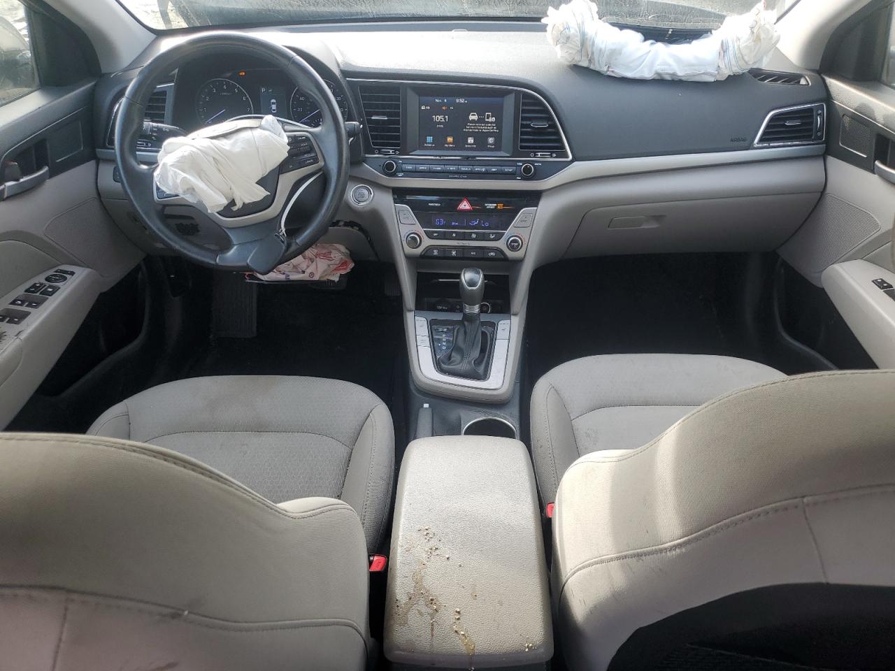 2018 Hyundai Elantra - Image 8