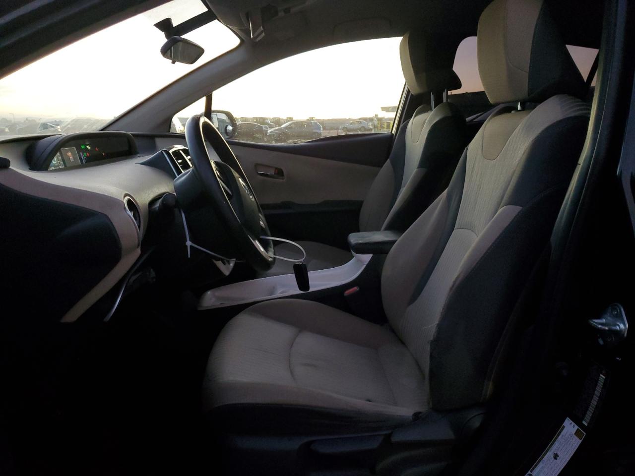 2016 Toyota Prius - Image 7