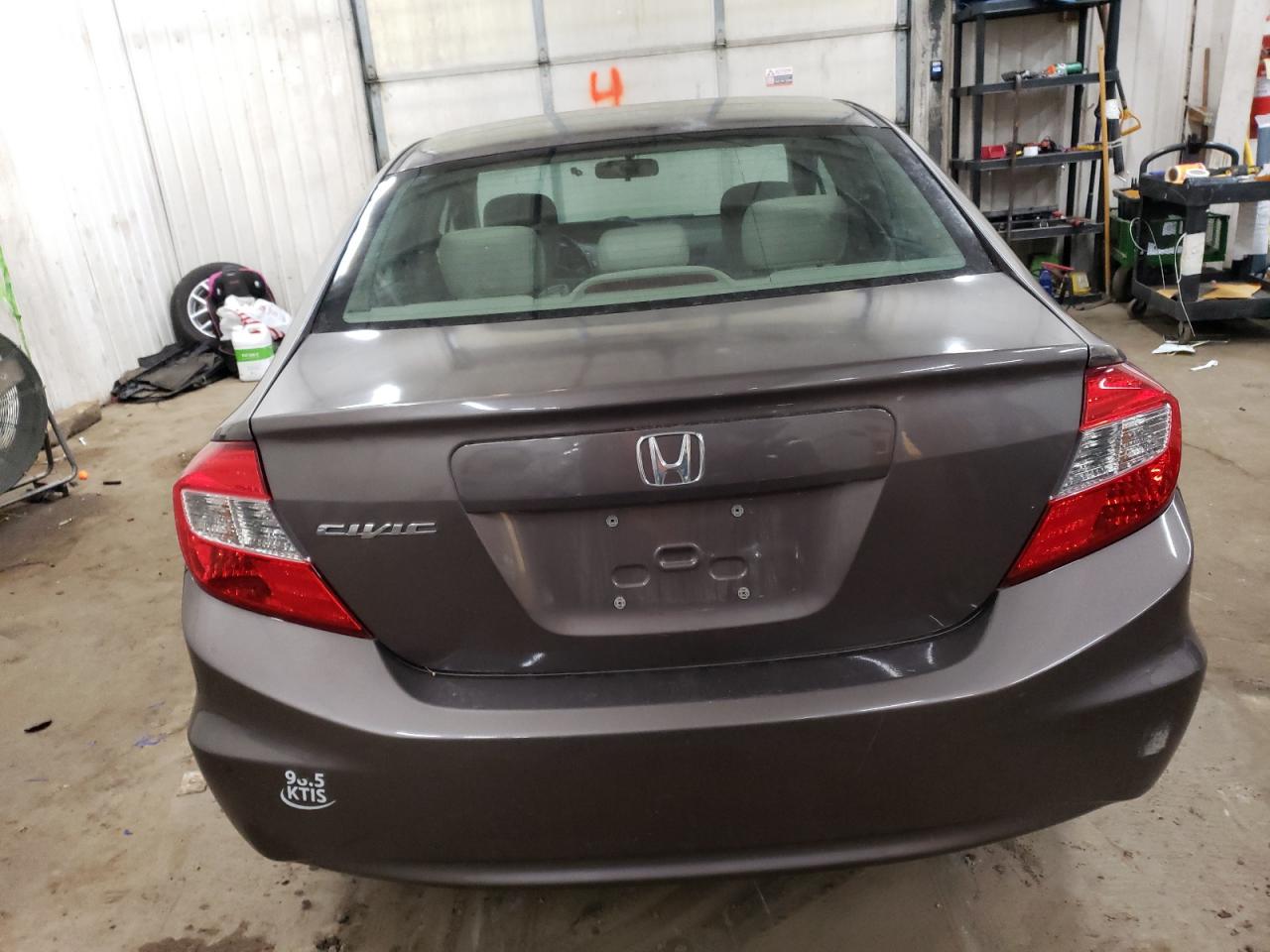 2012 Honda Civic Lx VIN: 2HGFB2E56CH528700 Lot: 81677184