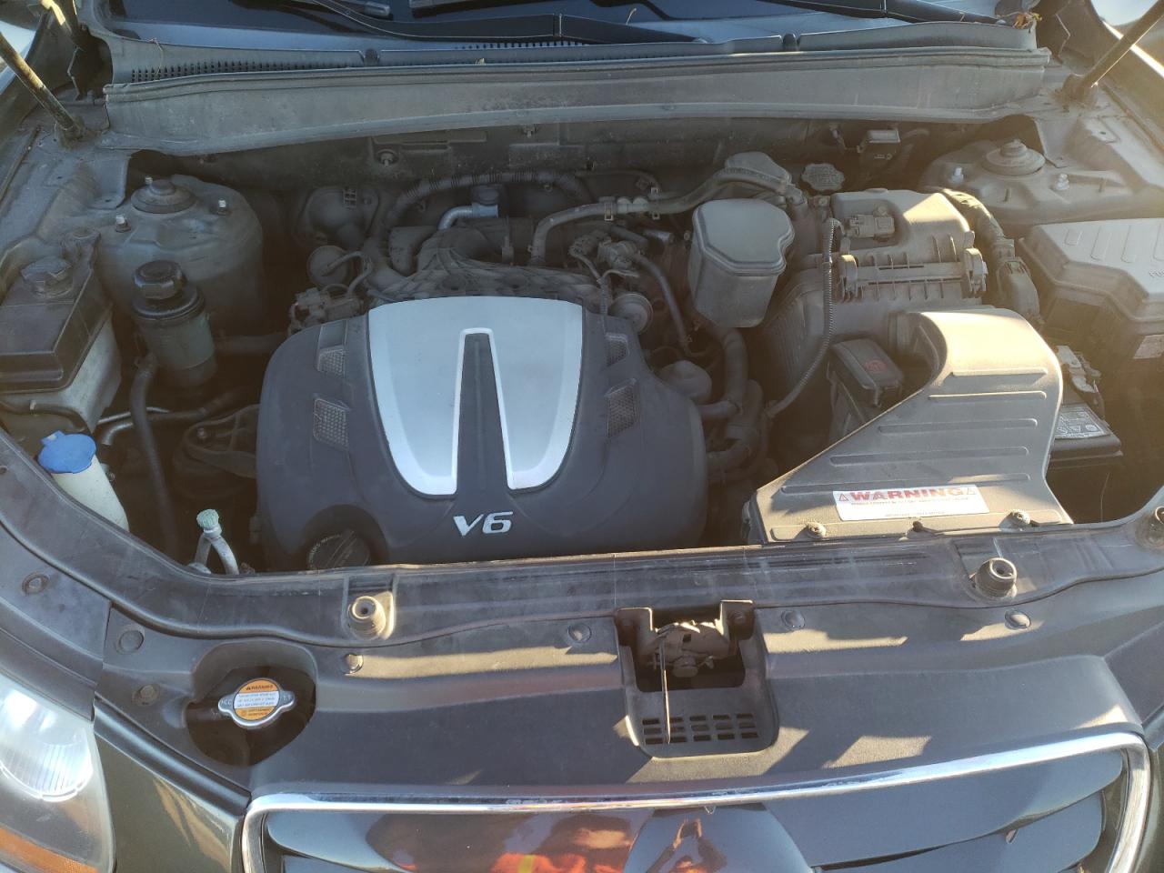 2010 Hyundai Santa Fe - Image 12