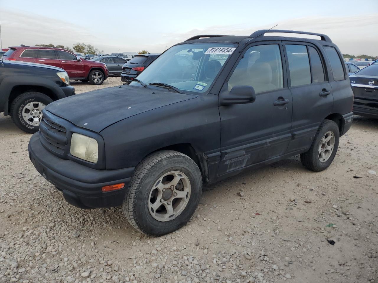 2000 Chevrolet Tracker - Image 1