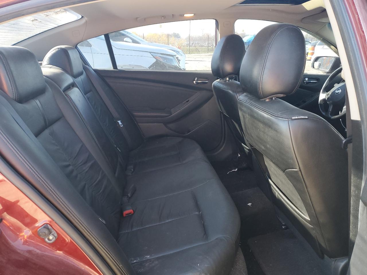 2010 Nissan Altima - Image 10