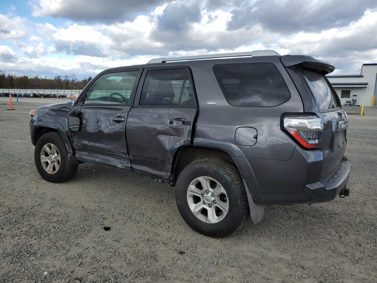 2016 Toyota 4Runner - Image 2