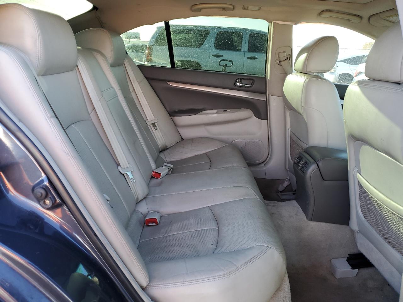 2012 Infiniti G - Image 10