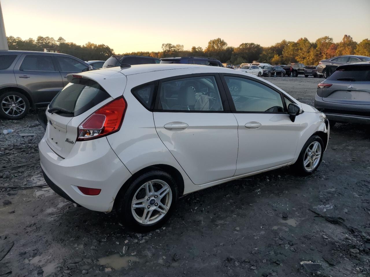 2018 Ford Fiesta - Image 3