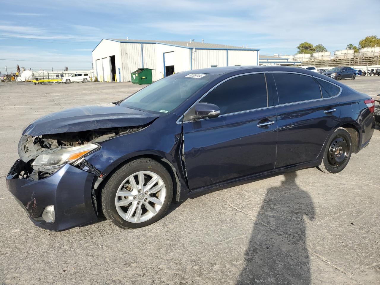 2015 Toyota Avalon - Image 1
