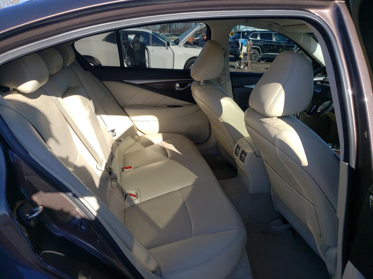 2014 Infiniti Q50 - Image 10