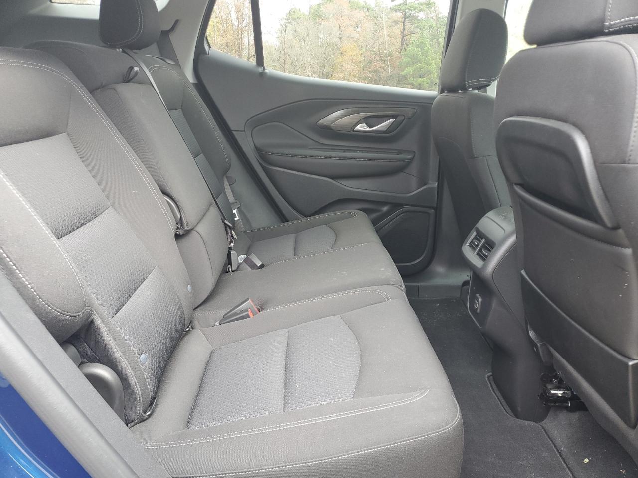 2022 GMC Terrain - Image 11