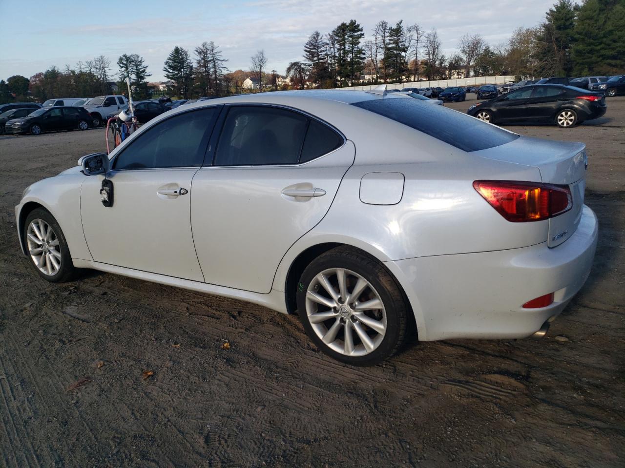 2010 Lexus IS - Image 2