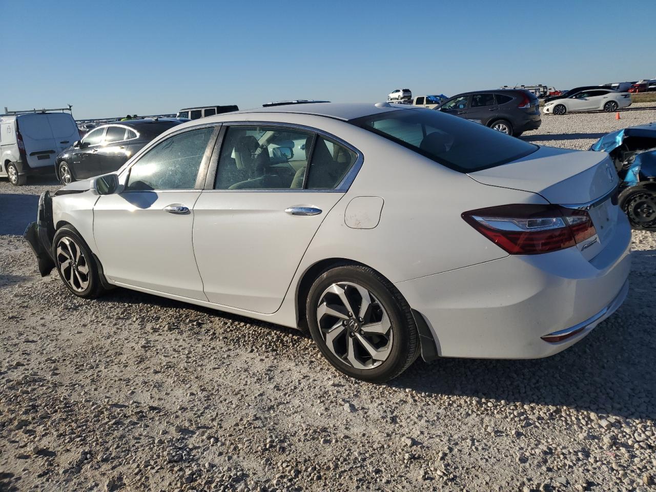 VIN 1HGCR2F77GA208627 2016 HONDA ACCORD no.2