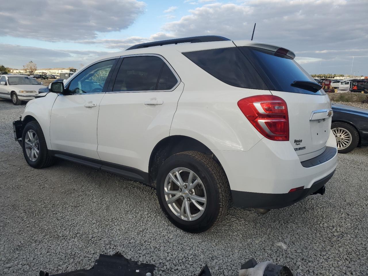 2017 Chevrolet Equinox - Image 2