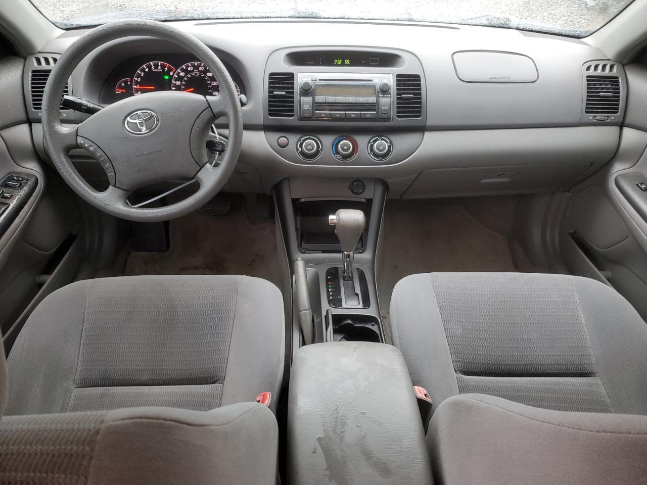 2005 Toyota Camry - Image 8
