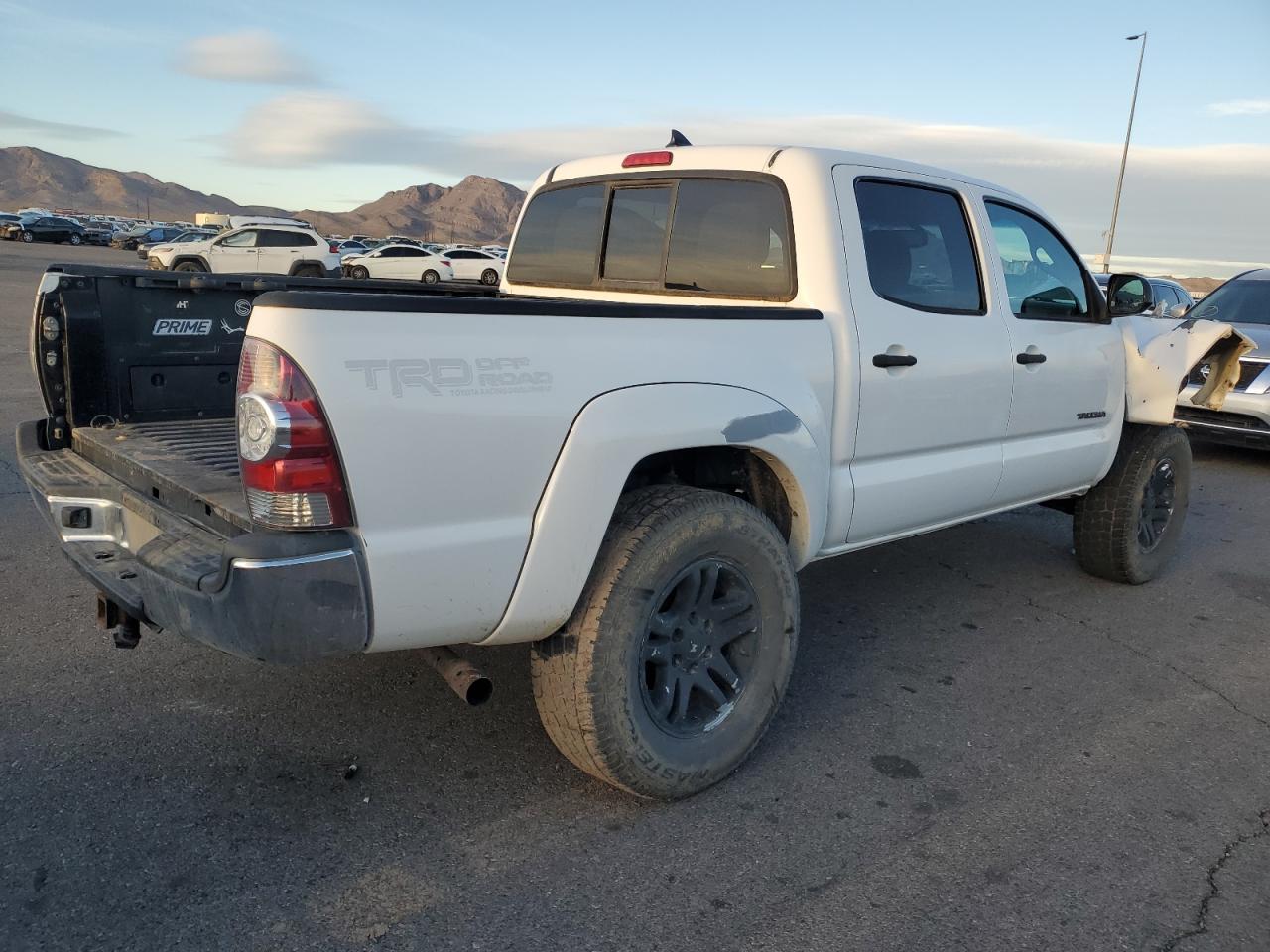 2012 Toyota Tacoma - Image 3