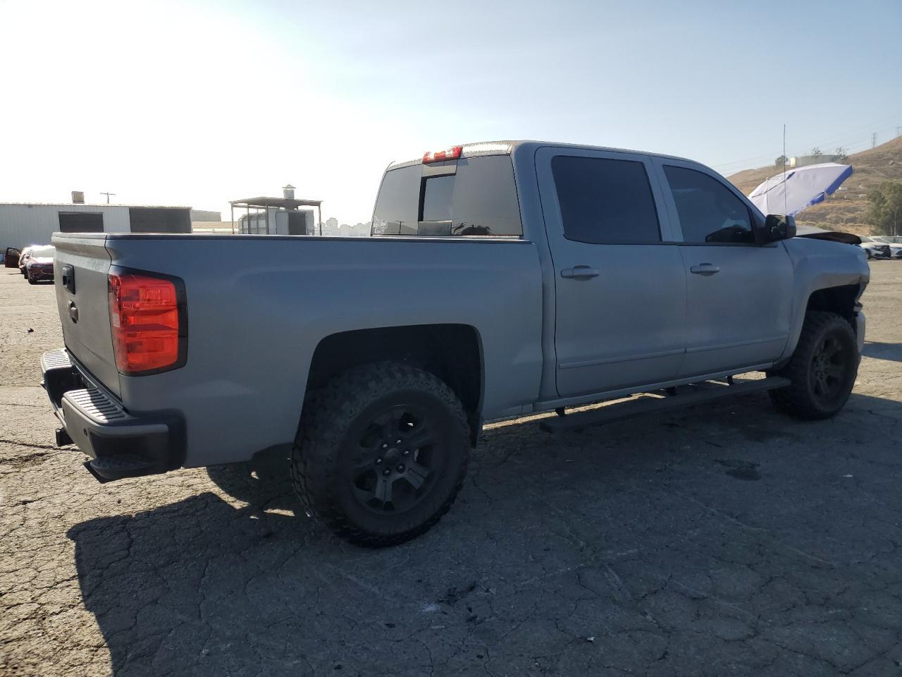 2016 Chevrolet Silverado - Image 3