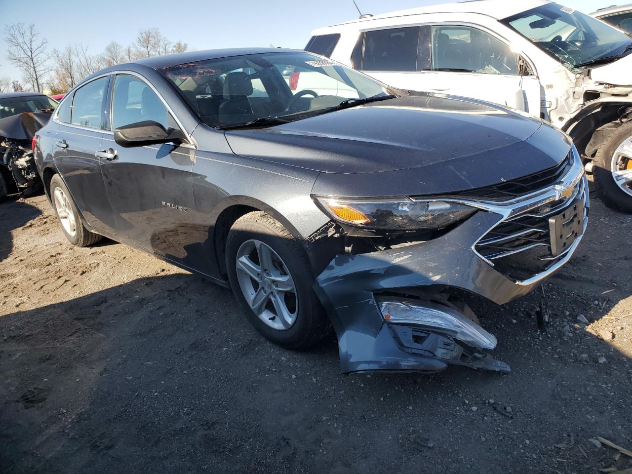 2019 Chevrolet Malibu - Image 4