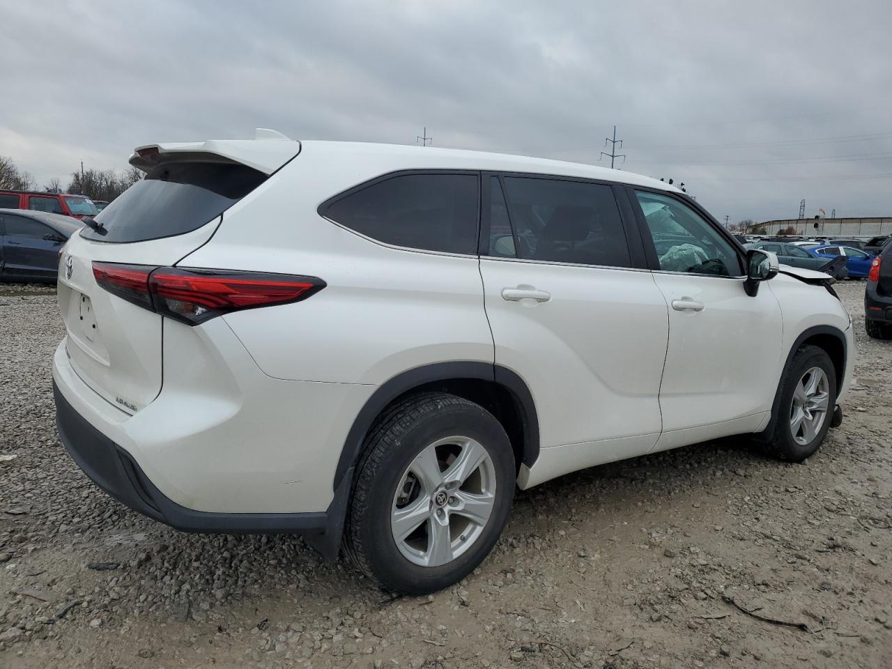 2020 Toyota Highlander - Image 3