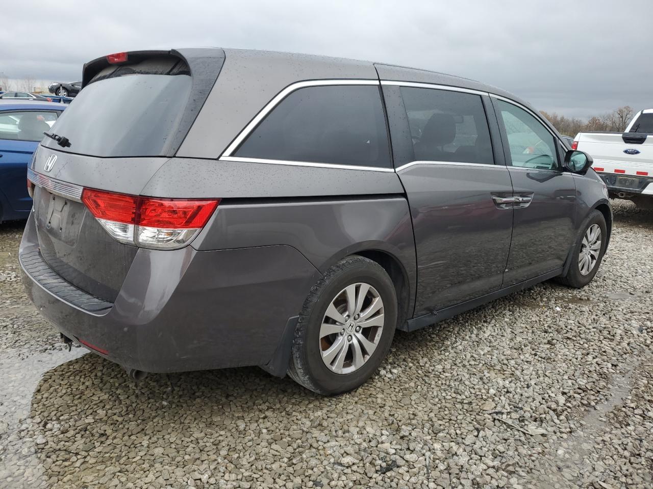 2016 Honda Odyssey - Image 3