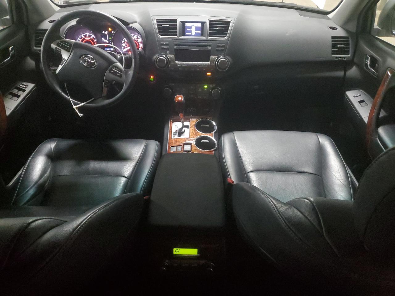 2011 Toyota Highlander - Image 8