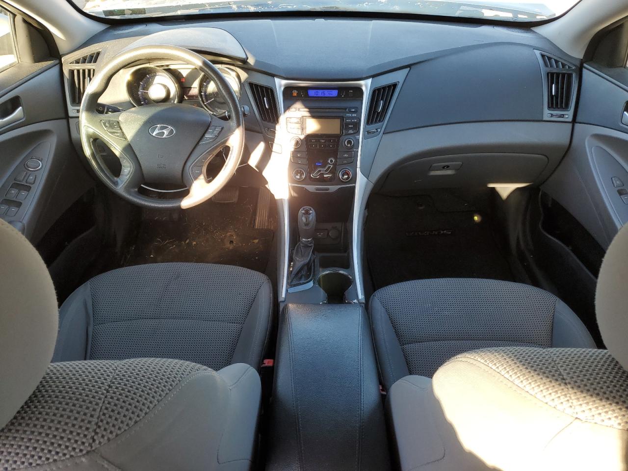 2013 Hyundai Sonata - Image 8