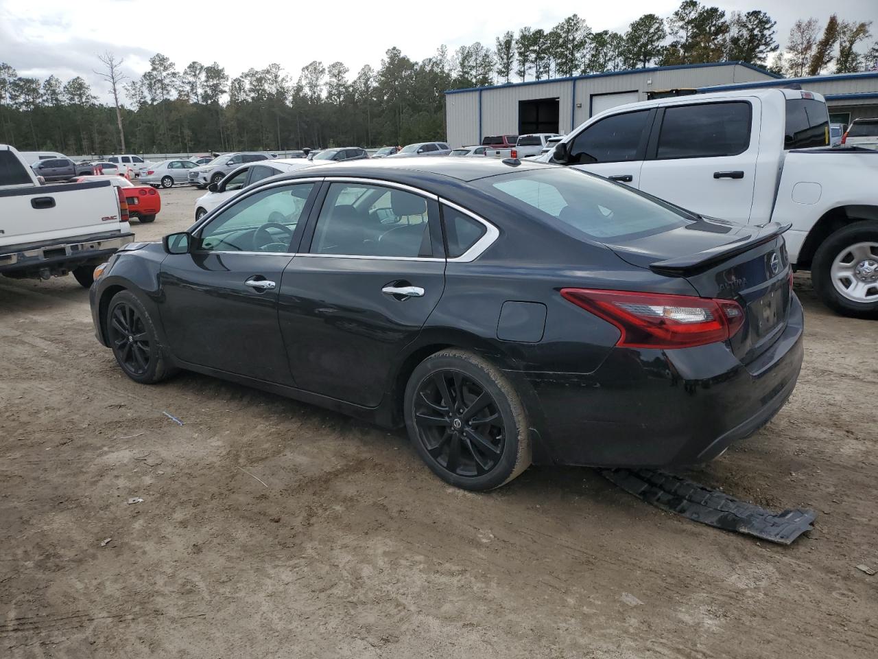 2018 Nissan Altima - Image 2