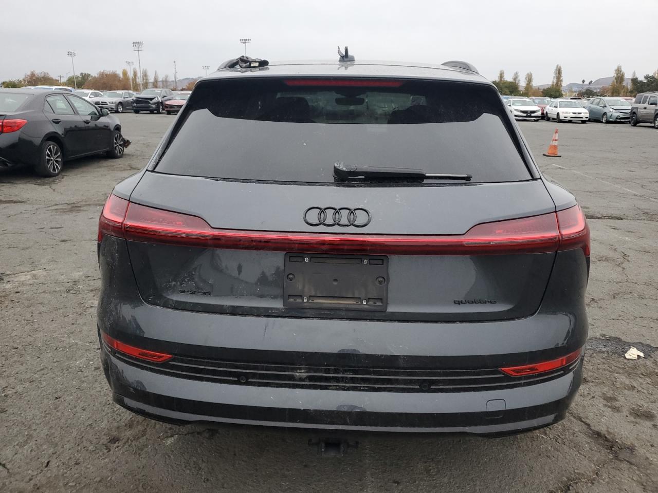 2022 Audi E-Tron Premium Plus VIN: WA1LABGEXNB032371 Lot: 81753974