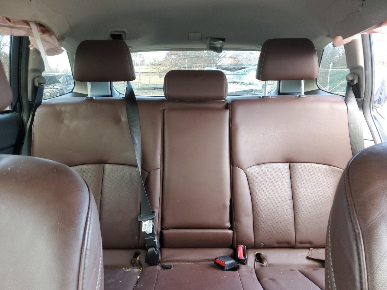 2014 Subaru Outback - Image 10