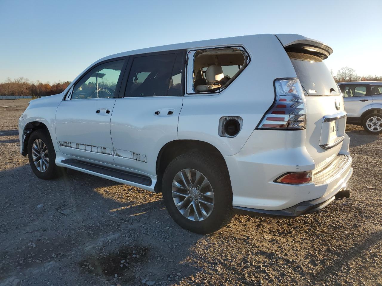 2018 Lexus GX - Image 2