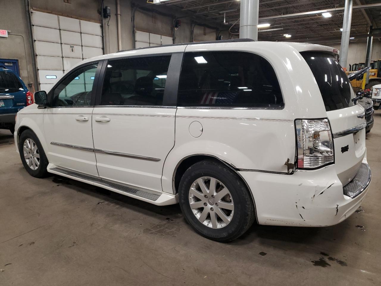 2013 Chrysler Town & Country - Image 2