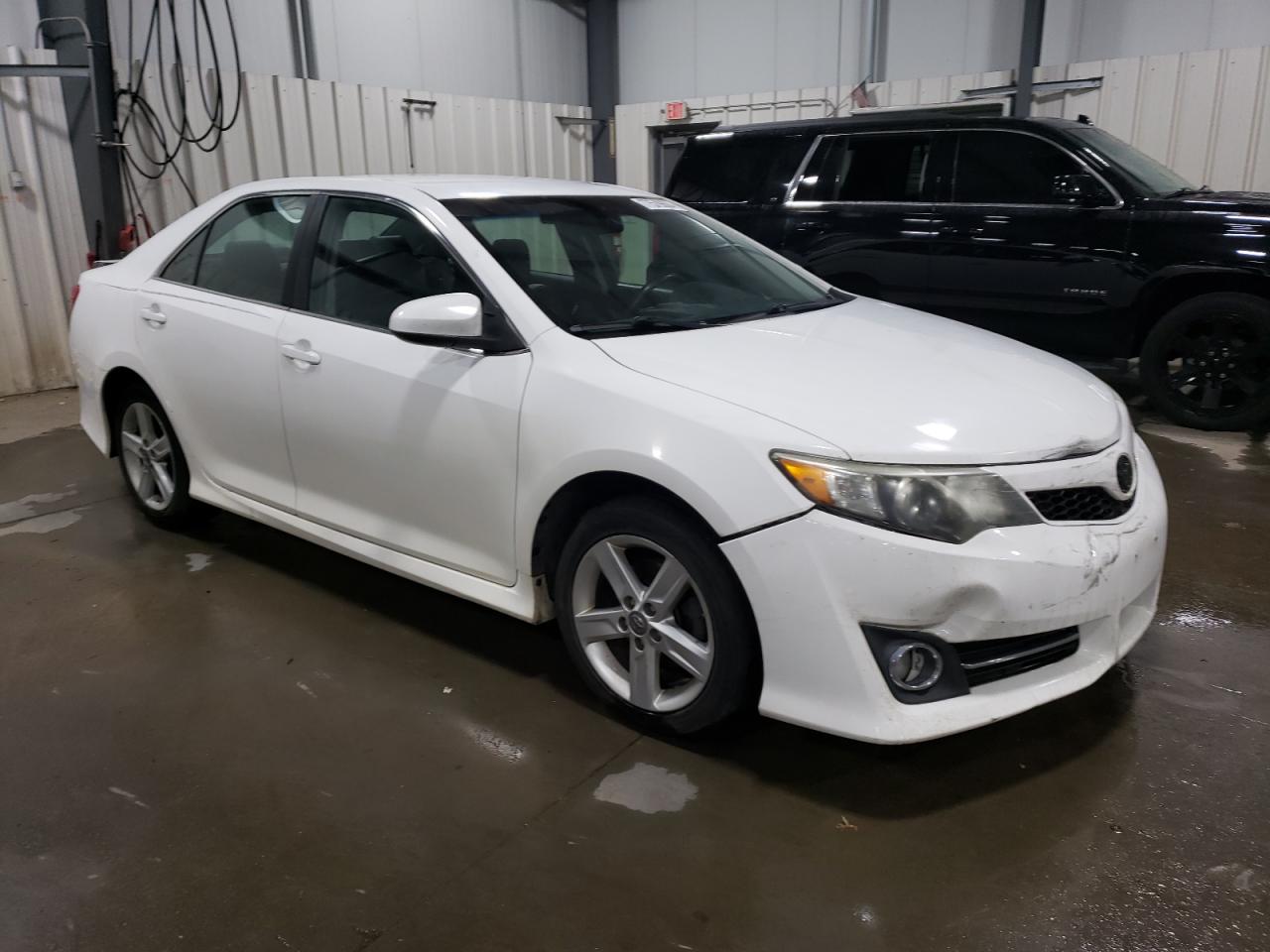 2012 Toyota Camry - Image 4