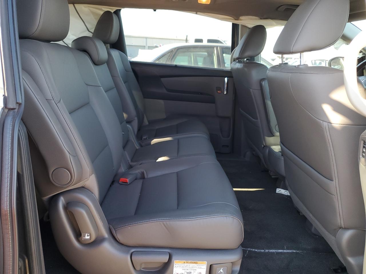 2015 Honda Odyssey - Image 11