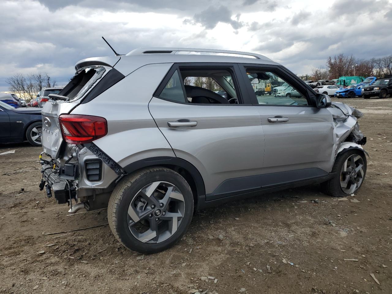 2024 Hyundai Venue - Image 3