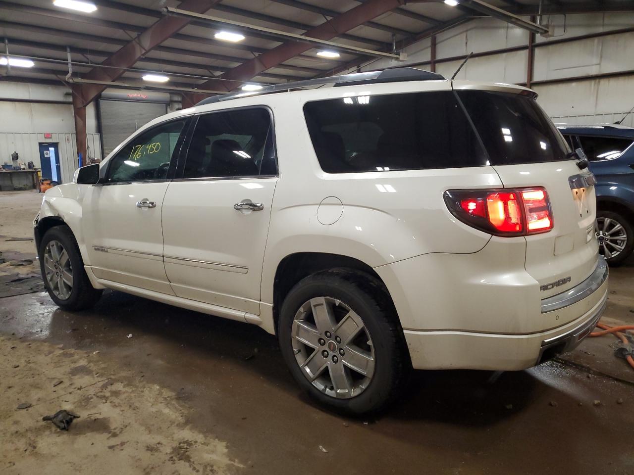 2015 GMC Acadia - Image 2