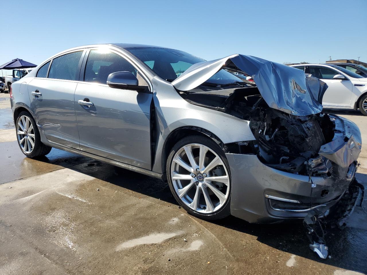 2017 Volvo S60 - Image 4