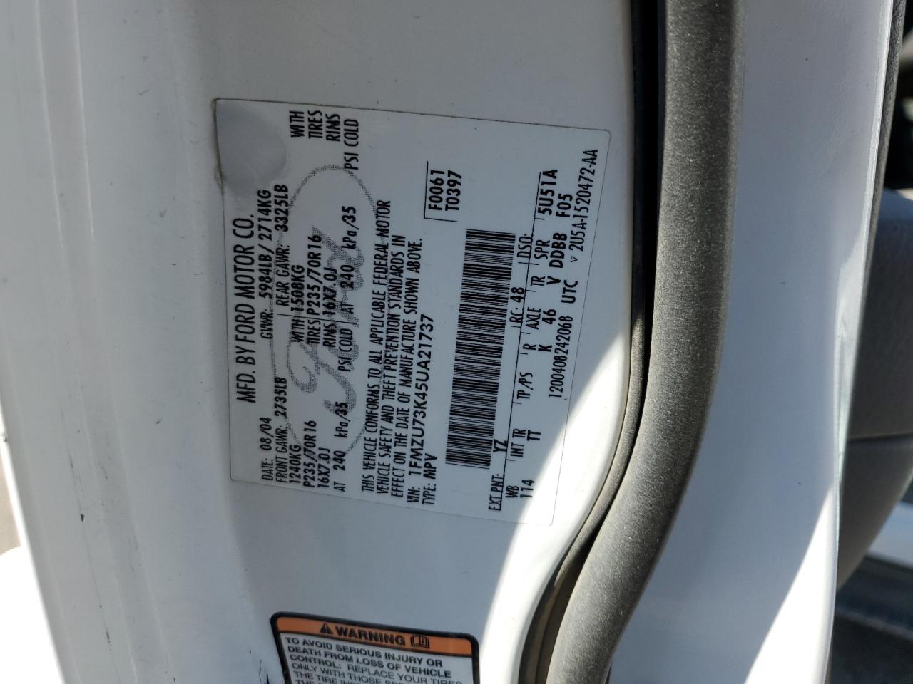 2005 Ford Explorer - Image 13