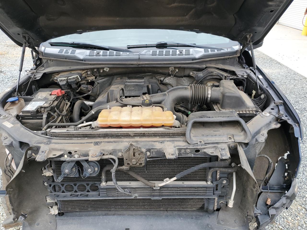2016 Ford F-150 - Image 12