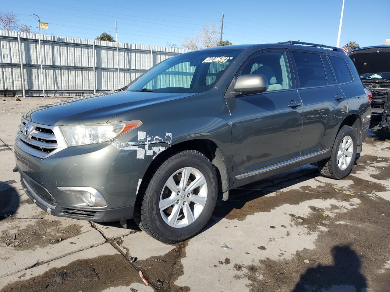 2012 Toyota Highlander - Image 1